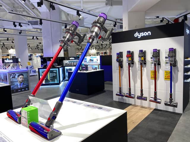 <p>Dyson Black Friday 2021: save up to £100 on Dyson cordless vacuums</p>