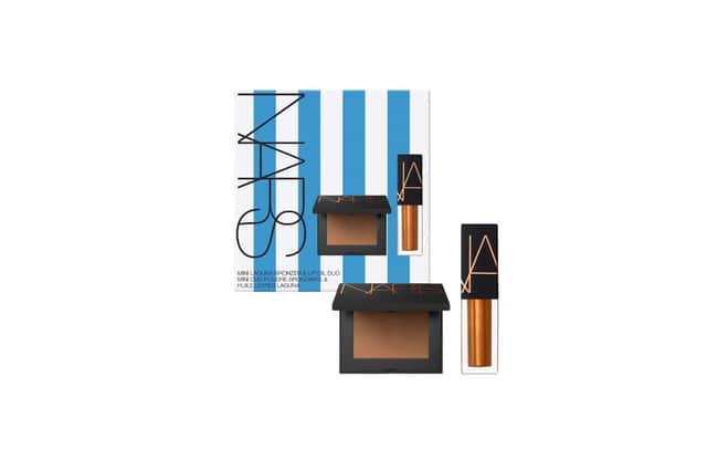 The NARS Mini Laguna Bronzer & Lip Oil Bundle pairs two handbag-friendly beauty favourites for summer makeup