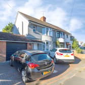 This Alexandra Avenue semi-detached home offers driveway parking and a garage in a sought-after residential part of Luton.