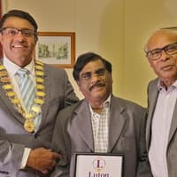 Mayor's award to renowned singer, music composer and director