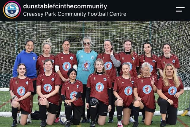 Dunstable Women’s Recreational FC in their new kit, sponsored by local business Red Mountain Wellbeing.