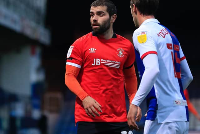 Luton forward Elliot Lee