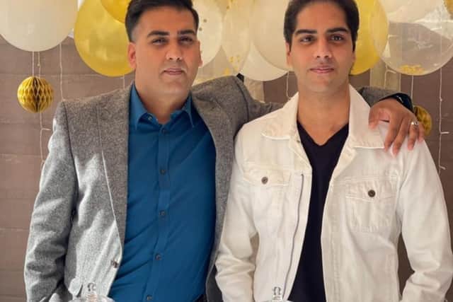 Muhammad, right, with his brother Bilawal