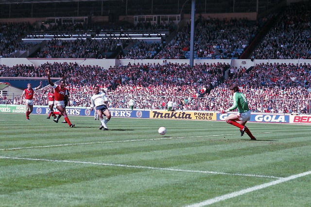 In April 1988, the Hatters struck first in the Littlewoods Cup Final against Arsenal at Wembley with 13 minutes on the clock. A free kick into the box was met by Mick Harford, with Steve Foster flicking on and Brian Stein clinically sidefooting past John Lukic to give Town the lead.