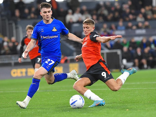 Rewarded for his Foxes heroics on Saturday as he earned a first start in over a month, getting the nod in the forward berth, to play slightly ahead of Wells. Almost found the far corner with 10 minutes gone, as he linked up impressively with Wells, taking another threaded pass in his stride to almost turn provider for Richards as well. One Palmer won the penalty, there was no taking the ball off him, as he stuck it away with real aplomb for a fourth of the campaign, all at home. Did well after the break to head Johnston's ball forward to Richards for Donley to make it 2-0. Always sniffing a second himself, not far away from range and crashing another drive over during stoppage time.