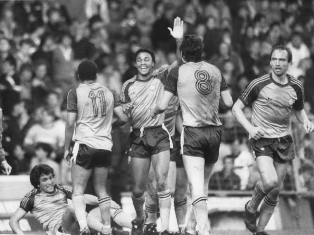 One of the most famous games in Luton’s history, as the final game of the 1982-83 Division One season saw the winner of this match at Maine Road stay up. It was the Hatters who did so though as with five minutes go to, Raddy Antic netted a terrific strike which led to David Pleat’s now famous jig on to the pitch at the full time whistle.