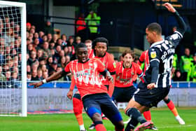 Midfielder Marvelous Nakamba has agreed to move to Luton on a permanent basis