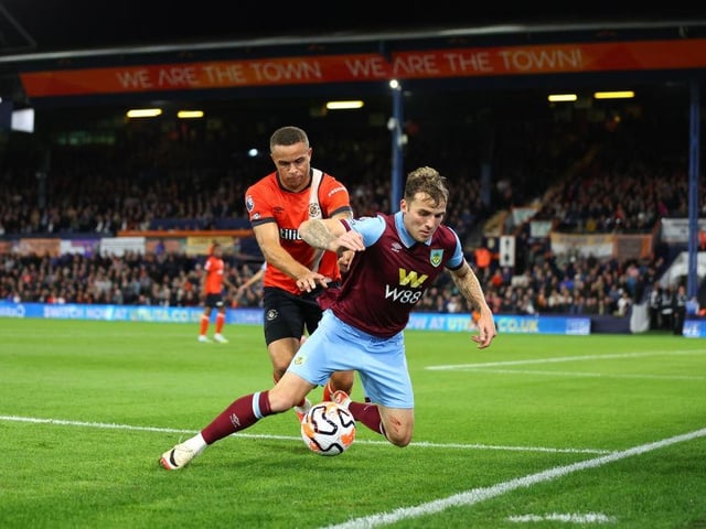 Forward gave a fine display as the leader of Luton’s attack, holding the ball up well and trying to bring his team-mates into play. Won his aerial battles once more, with another 11 in the bank, posing the Burnley defence plenty of problems. Only thing lacking this time was his predatory instincts inside the box as he had two great chances from headers, frustratingly putting them both off target.