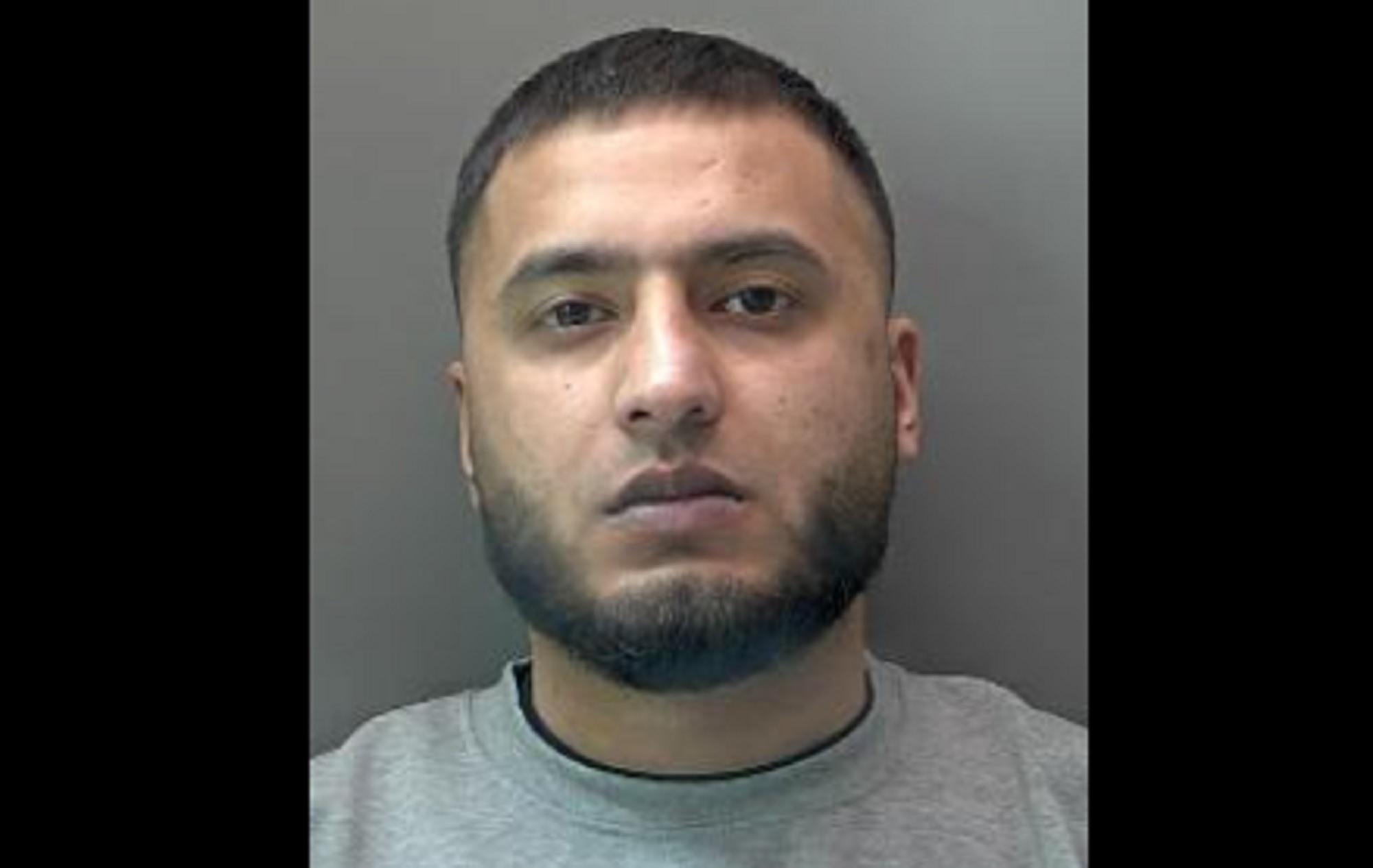 Jail for vicious Luton thug who launched brutal knife attack on woman ...