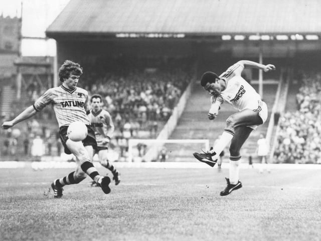 Up against bottom side Wolves, Garry Parker netted from close range to put the Hatters 1-0 up. Luton born John Pender equalised for the hosts against the run of play, but Town emerged triumphant thanks to Paul Walsh's instinctive overhead kick in the closing stages.