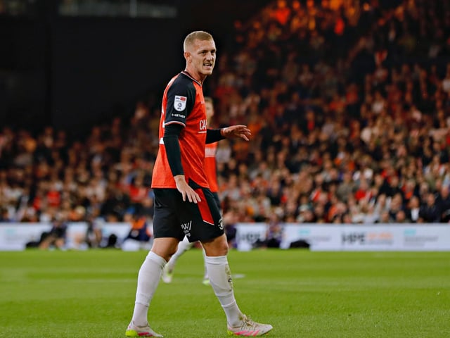 Demonstrated plenty of the reasons why Luton were so keen to make him one of their key summer additions as he is the kind of nuisance in midfield that Town have been lacking for a quite a while now. Always involved with the opposition, making some tactical fouls to prevent United from gaining any real momentum, but also showed his quality on the ball too, unleashing some good passes to the flank, while it was his pinpoint corner that allowed Andersen to head home.