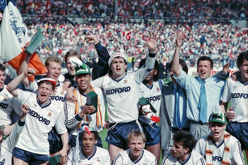 Quite possibly the best ever day in Luton Town’s history as they won the Littlewoods Cup in thrilling style. Ahead through Brian Stein on 13 minutes, it looked like Town were beaten when Martin Hayes (71) and Alan Smith (74) scored. The Gunners were then awarded a penalty that saw Andy Dibble make a terrific save from Nigel Winterburn, as Luton equalised through Danny Wilson and won it at the death through Stein’s now famous close range finish.