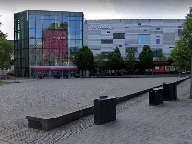 The Mall, Luton