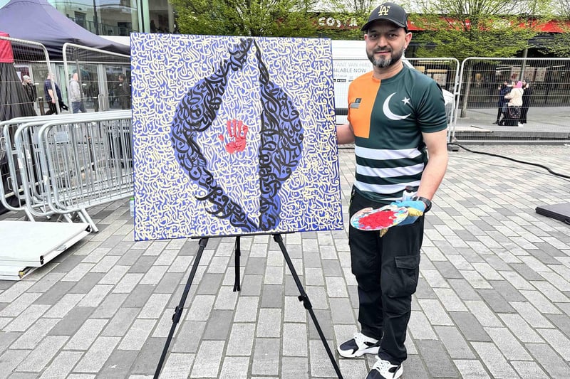 Luton-based Islamic Caligraphy Artist, Abu Yahya, created this peace live on stage at the Colours of Eid Festival