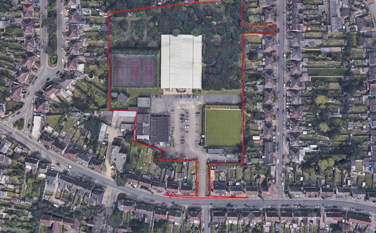 Row over controversial plans for Luton social club site - as decision deferred
