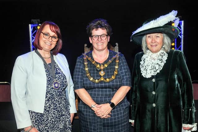 Deputy Town Mayor Cllr. Lisa Bird, Town Mayor Cllr Liz Jones, and Bedfordshire High Sheriff Lady Jane Clifford. Photo John Chatterley.