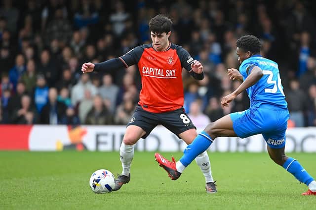Luton midfielder Liam Walsh is staying with the Hatters - pic: Andy Fitzsimons