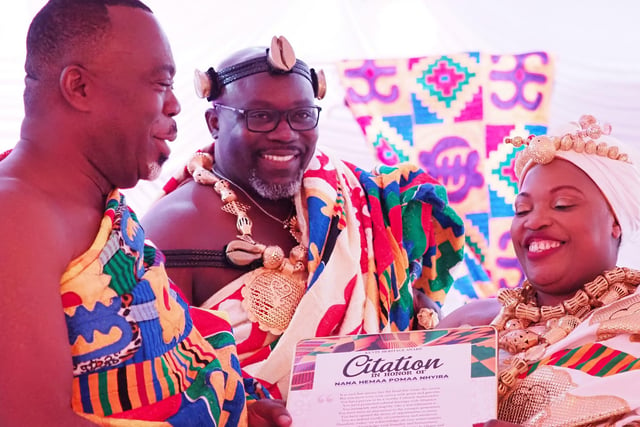 Some attendees were given the Kente Heritage Award for community outreach work