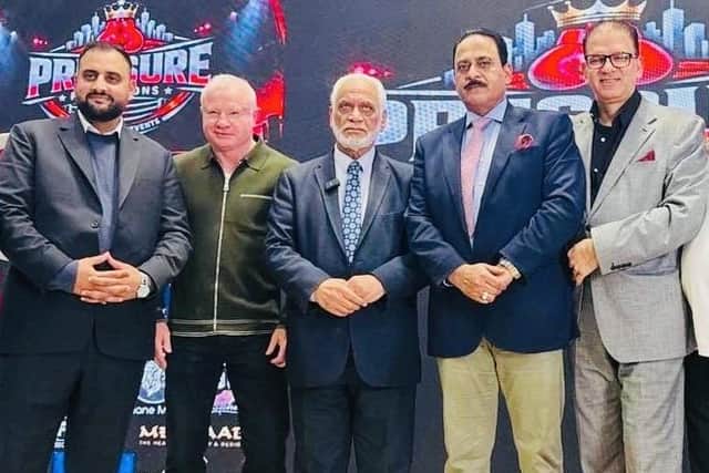 L to R: LBC council leader Amjid Ali, Luton's ex-boxing star Billy Schwer, former town mayor Mohammed Riaz, LBC Conservative group leader Aslam Khan and another ex-mayor Tahir Mailk. (Submitted by Mohammed Riaz)