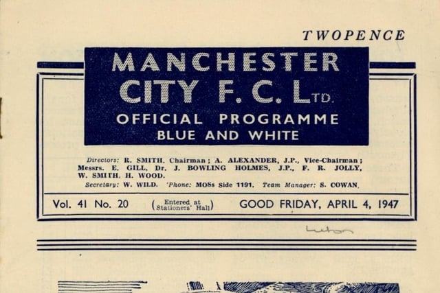 This Division Two clash at Manchester City's former Maine Road ground saw the hosts emerge triumphant, winning 2-0.