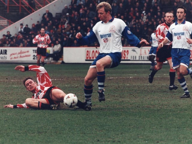 An end-to-end game in which both goalkeepers starred, the hosts’ Neville Southall and Luton’s Les Sealey making terrific saves. It was after the break the deadlock was broken when David Oldfield (pictured) finally beat the Welshman, drilling home after a shot had been parried. Kingsley Black then rounded the Toffees stopper to find the net from an acute angle to double Luton’s lead and seal the points.