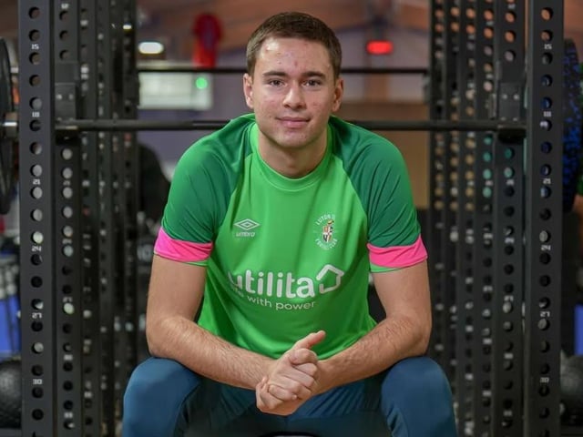 Young Australia-born Development squad stopper had a month's stint on loan with Southern League Division One Central side Berkhamsted earlier in the season and then signed an emergency loan with National League South team Welling United last month, getting an immediate debut when taking his place between the posts for the 1-1 draw against Salisbury.
