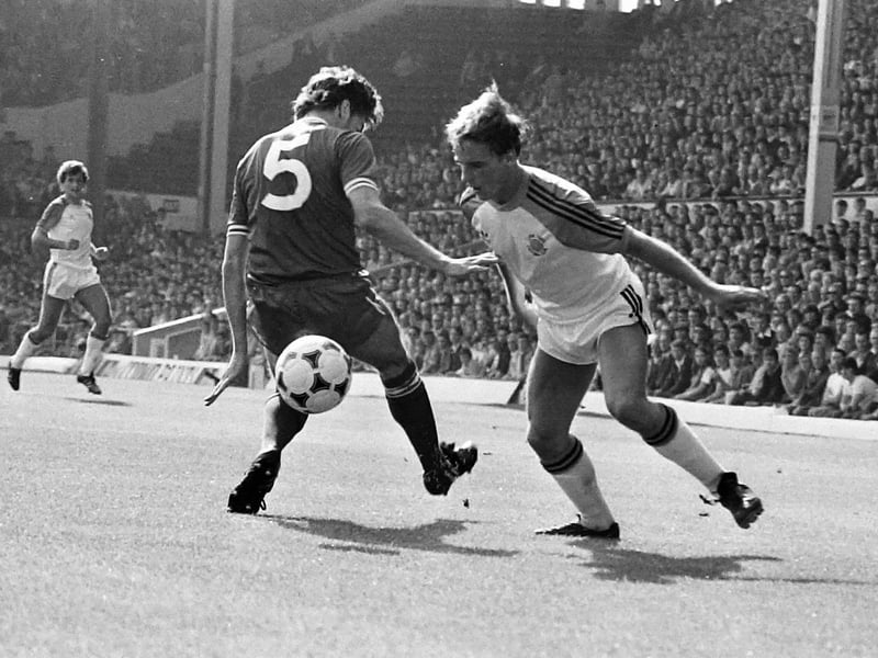 Apps: 5 - Bob Hawkes, Paul Walsh (pictured); 3 - Ron Baynham, Ricky Hill, Syd Owen; 2 - Mick Harford; 1 - Joe Payne, Ernie Simms, Brian Stein, Bernard Streten.