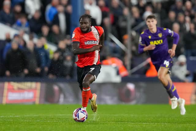 Victor Moses looks to get forward during Tuesday night's 2-2 draw with Oxford - pic: David Horn / PRiME Media Images
