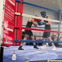 'Knives down gloves up' Boxing event in Luton has hard hitting message on knife crime