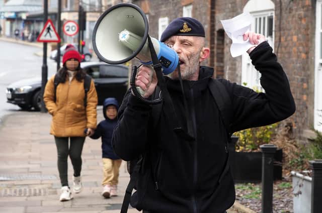 The Little Veteran protested in Dunstable