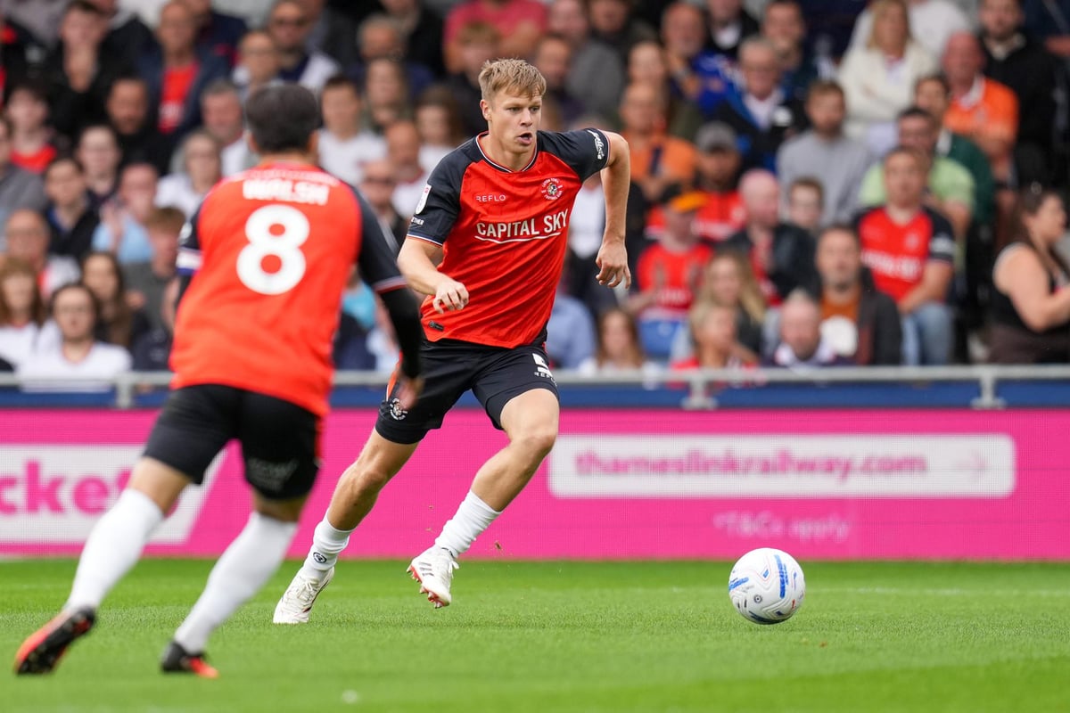 Hatters return to winning ways by beating Barnsley
