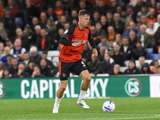 Back in for his second start of the season as Town reverted to the back three that had worked so impressively at Chelsea almost a week ago, slotting in between Odoffin and Johnston. One wonderful touch saw the centre half take a long ball out of the sky before clearing the danger away, while he caused some chaos in the County box when meeting Walsh’s free kick, leading to a brilliant chance for Wells. Found Wootton a tough opponent at times during the second period, the forward getting on the end of some dangerous crosses, but thankfully Stockport's finishing wasn't up to scratch, allowing Luton to earn a much-needed clean sheet.