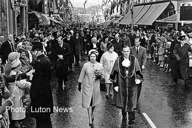 November 1962 on a town centre walkabout in Manchester Street