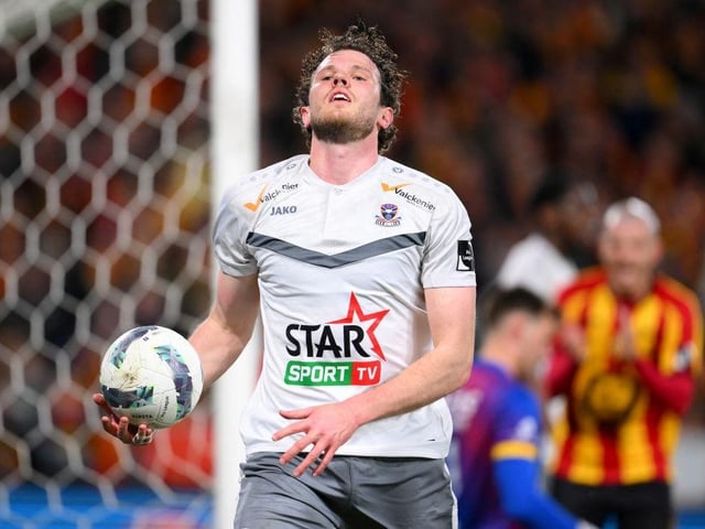 Having moved to Jupiler Pro League side FCV Dender EH in January, Holmes was on the bench for two games but then made his debut when coming on for the final 25 minutes of the 4-1 loss to Union SG. He made his first start in the trip to KV Mechelen, playing the opening 69 minutes before being replaced. With the campaign entering the play-off stages, the centre half was named in the match-day squad for the first two matches, but then injury kept him out from early April, as he has played just 94 minutes of football since the switch.