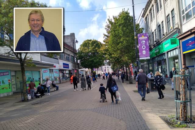 Cllr Pete Chapman (inset) says people are giving up on Luton town centre
