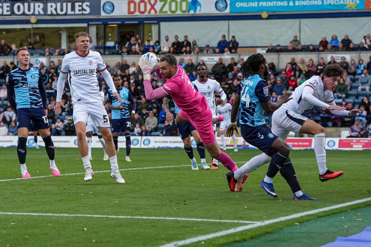 Luton chief believes run of games is benefitting Town's 'Mr Reliable'