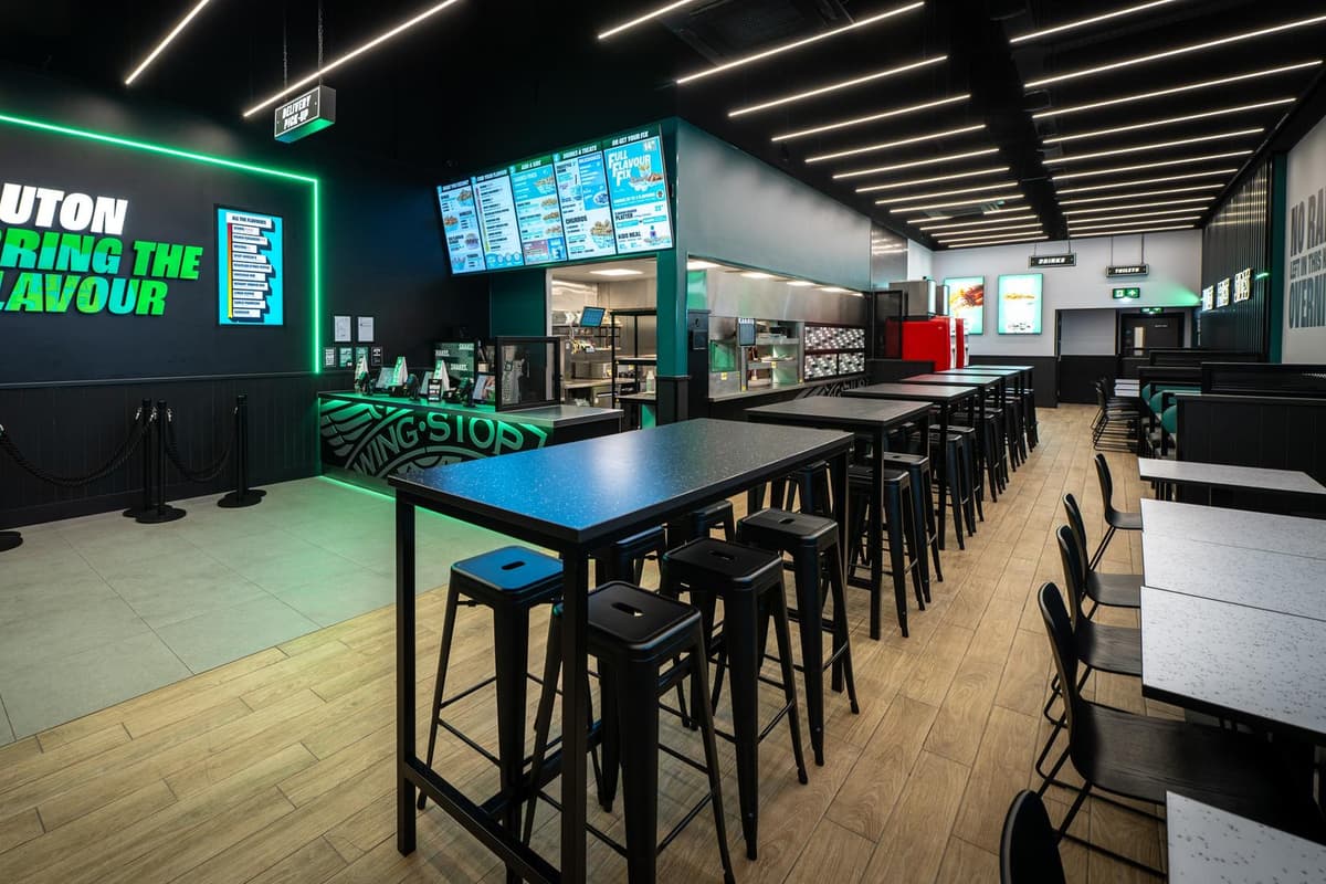 Wingstop Customres Wingstop’s new Luton branch offers free food to first 100 customers