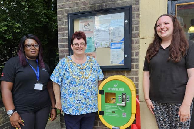 R to L: Gill Peck, Youth and Community Manager; Dunstable mayor Liz Jones; Francie Compton, part-time community and young people's sessional worker