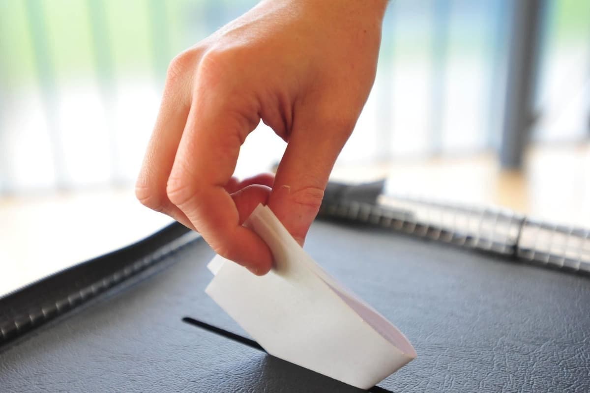 These are the candidates standing for election in the Dunstable area 