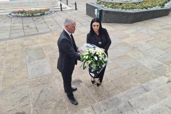 Luton Mayor Councillor Sameera Saleem, laid a floral tribute on the steps of the town hall this morning