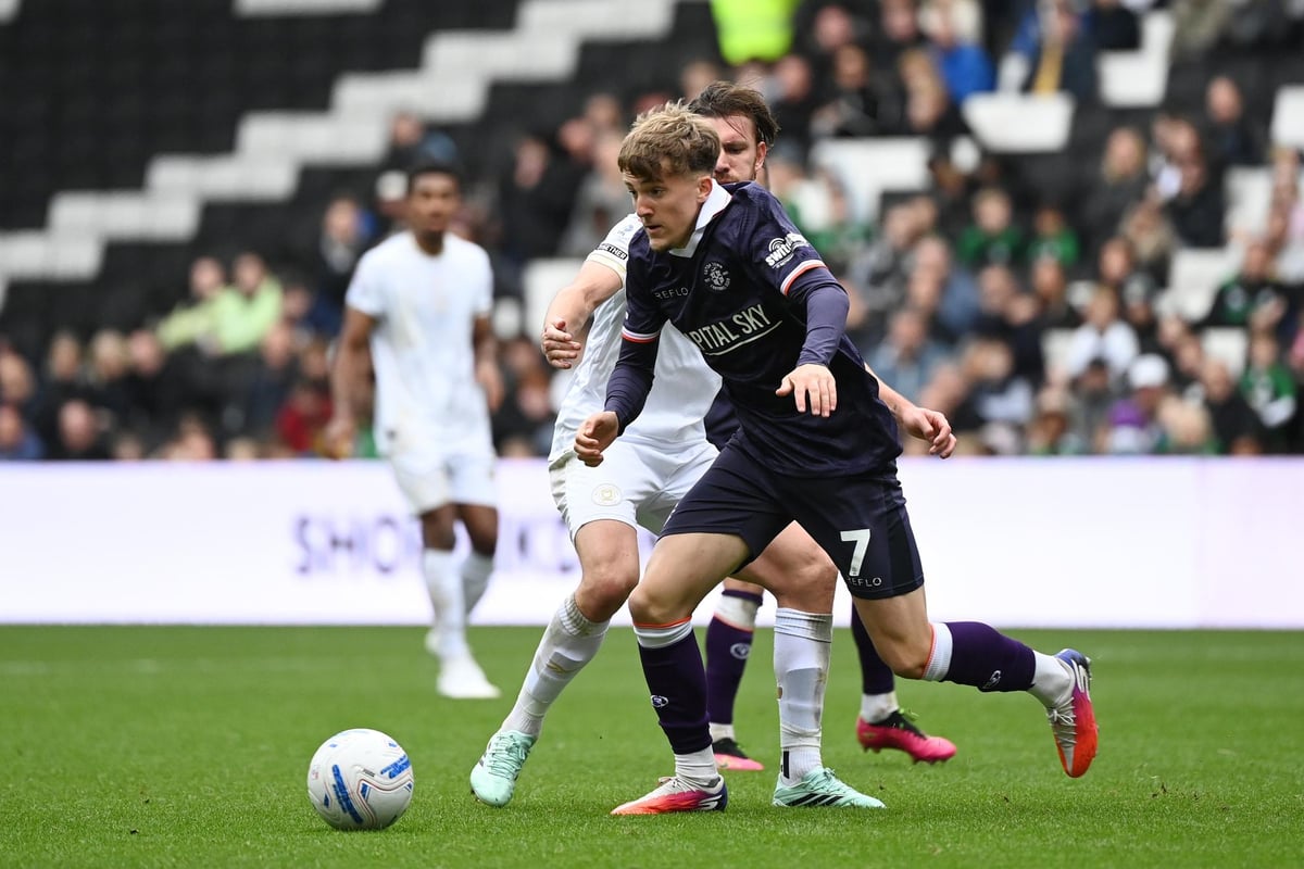 Hatters boss impressed by Richards' reaction as he considers changes against Foxes