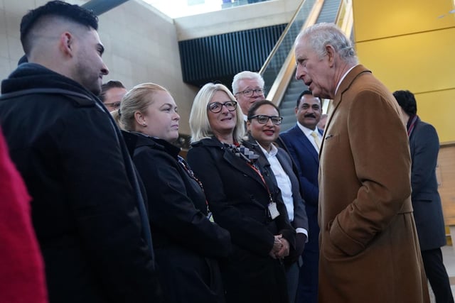 King Charles III meets Ryanair staff during a visit to Luton Airport PIC: Yui Mok/PA Wire