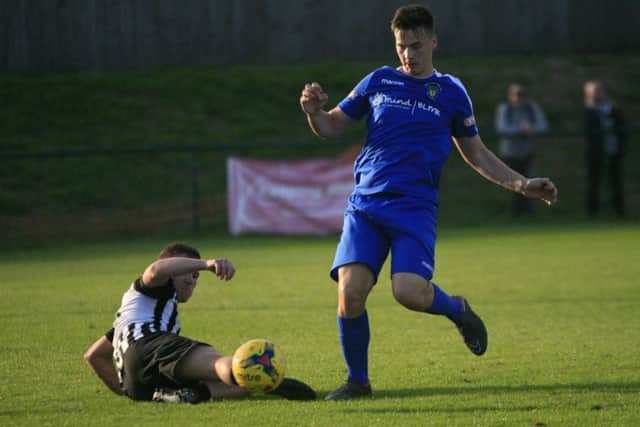 Joe Mead puts in a challenge for Dunstable