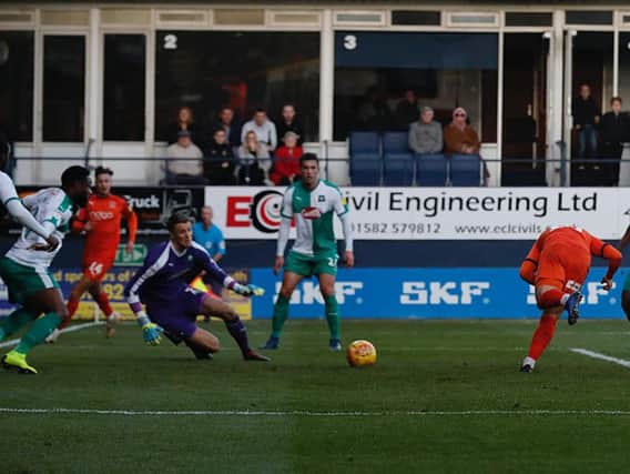 Elliot Lee makes it 2-0 to Luton this afternoon