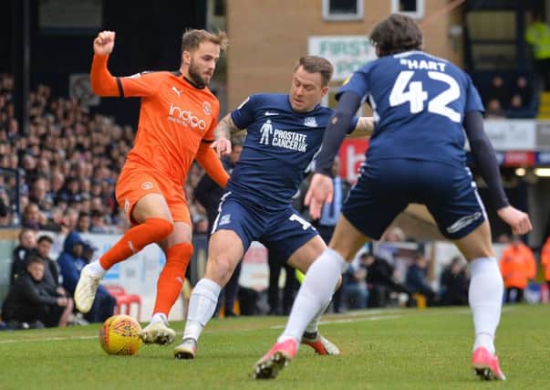 Andrew Shinnie takes on Southend's Simon Cox at the weekend