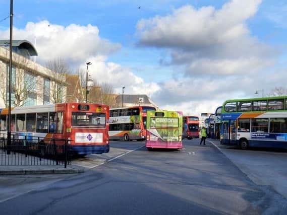 Between April 2017 and March 2018, there were 8.43 million passenger journeys in Luton, 14.1% less than in the previous year.