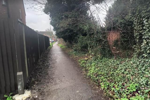 Part of the pathway connecting Links Way with Kelling Close