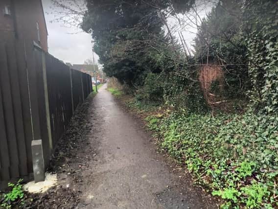 Part of the pathway connecting Links Way with Kelling Close