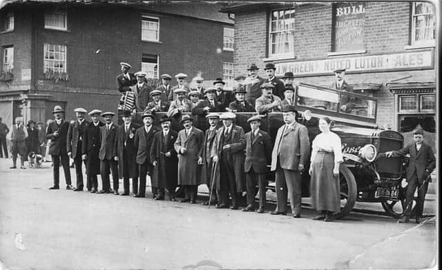 The Bull, Dunstable, charabanc outing