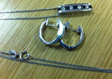 Police are appealing for information about these pieces of jewellery in the hope of returning them to their rightful owners